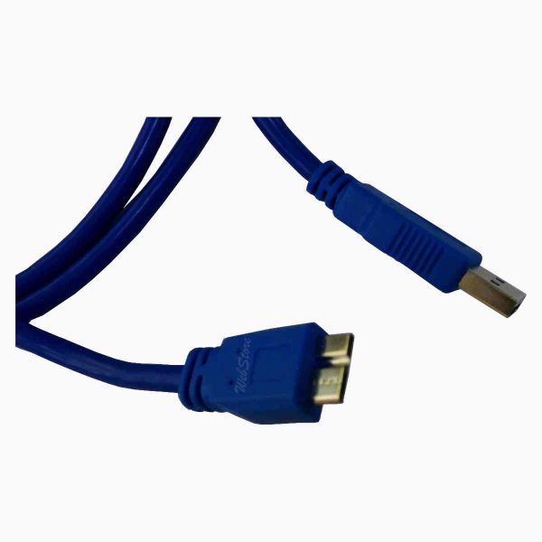 Cabo usb 3.0 para ligar o hd externo no computador ou notebook.