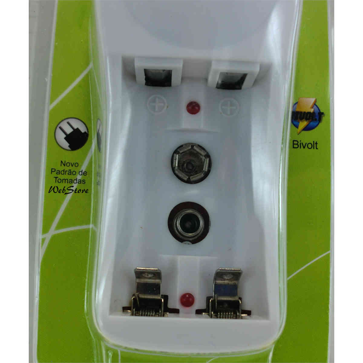 Carregador De Pilha Maxday Com 2 Pilhas AA + 2 Pilhas AAA - TH Games  Eletrônicos e Celulares
