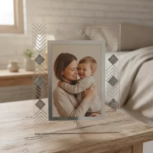 Porta Retrato 10×15 de Vidro “Mamãe”: Elegância e Amor em Cada Detalhe