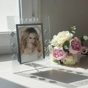 Porta Retrato 10×15 de Vidro “Mamãe”: Elegância e Amor em Cada Detalhe