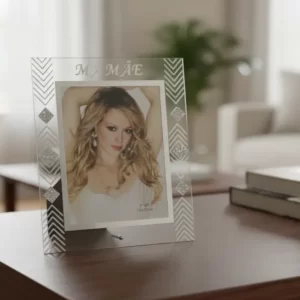 Porta Retrato 15×21 de Vidro “Mamãe” – Elegância e Carinho em Cada Detalhe